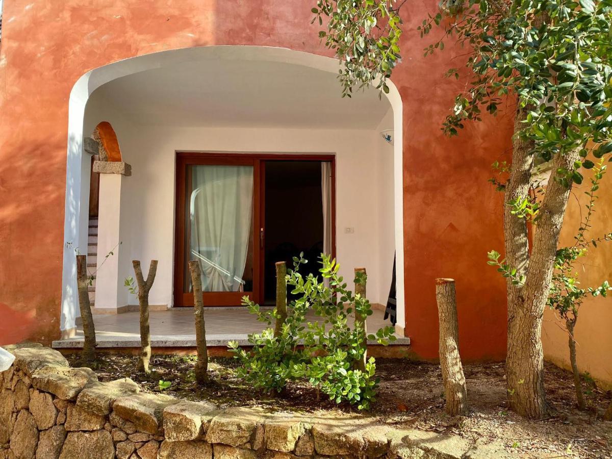 Residenze Il Girasole Lejlighedshotel Golfo Aranci Eksteriør billede
