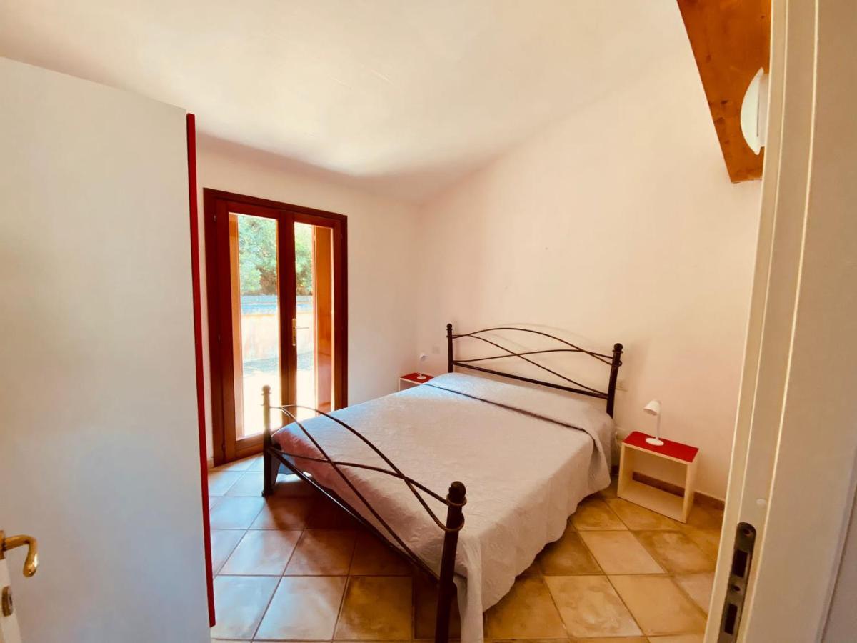 Residenze Il Girasole Lejlighedshotel Golfo Aranci Eksteriør billede