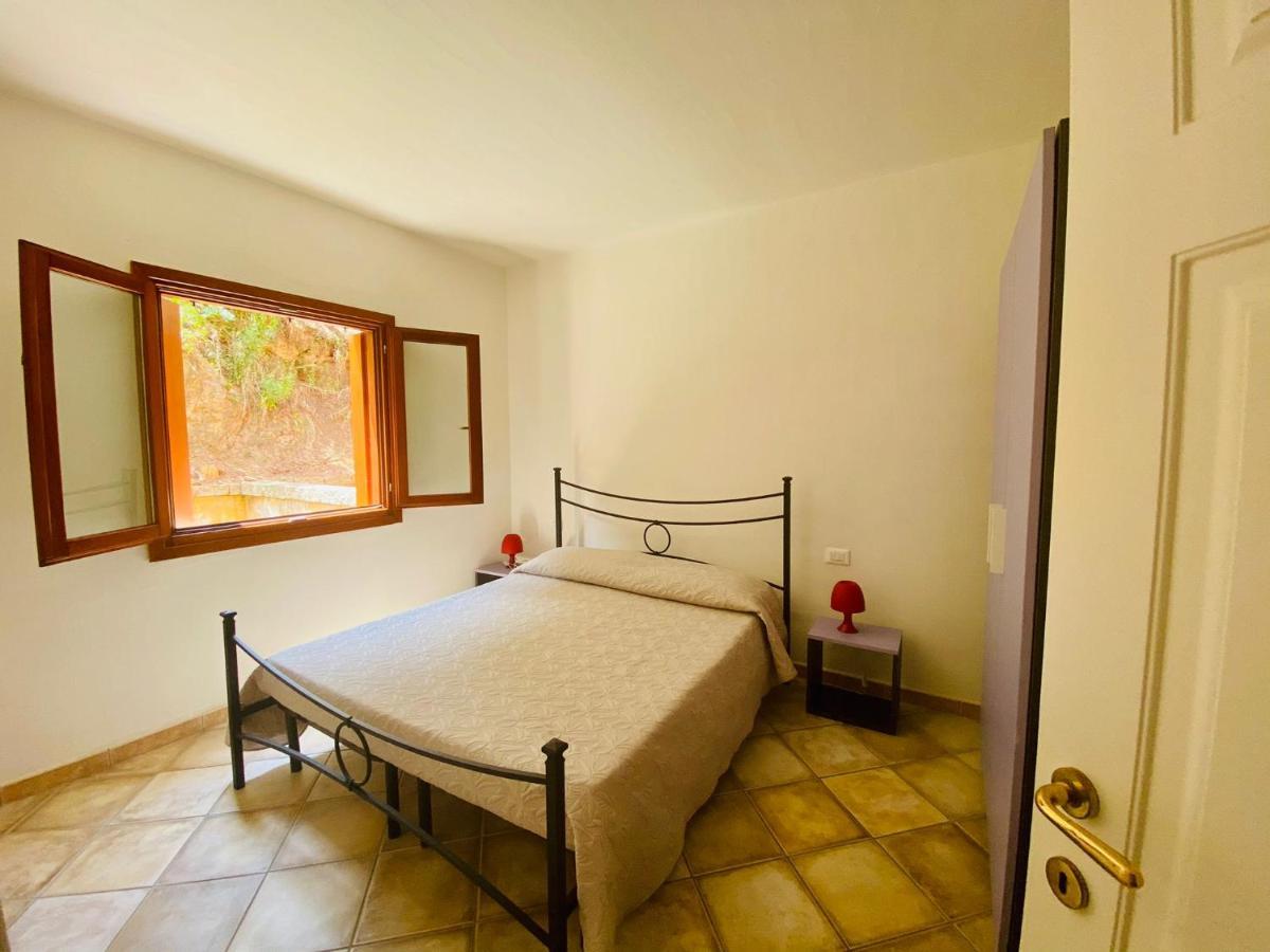 Residenze Il Girasole Lejlighedshotel Golfo Aranci Eksteriør billede