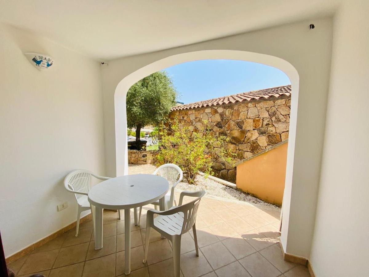 Residenze Il Girasole Lejlighedshotel Golfo Aranci Eksteriør billede