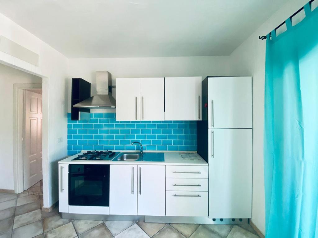 Residenze Il Girasole Lejlighedshotel Golfo Aranci Eksteriør billede