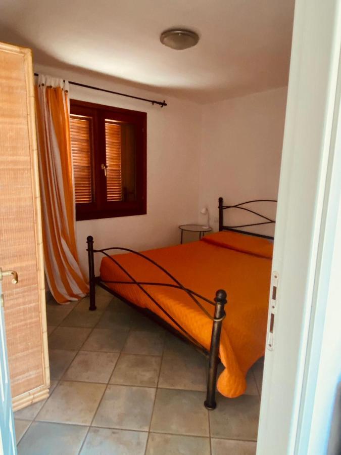 Residenze Il Girasole Lejlighedshotel Golfo Aranci Eksteriør billede