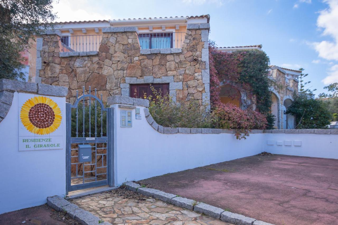 Residenze Il Girasole Lejlighedshotel Golfo Aranci Eksteriør billede