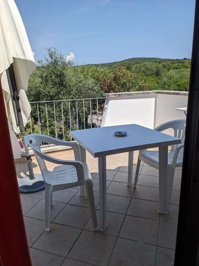 Residenze Il Girasole Lejlighedshotel Golfo Aranci Eksteriør billede