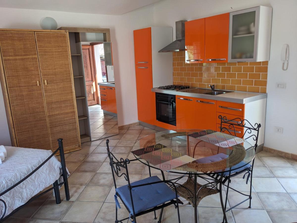 Residenze Il Girasole Lejlighedshotel Golfo Aranci Eksteriør billede