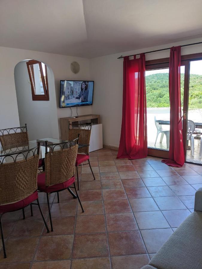 Residenze Il Girasole Lejlighedshotel Golfo Aranci Eksteriør billede