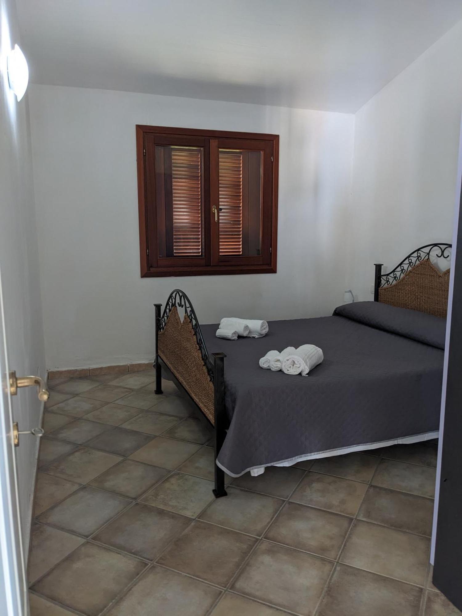 Residenze Il Girasole Lejlighedshotel Golfo Aranci Værelse billede