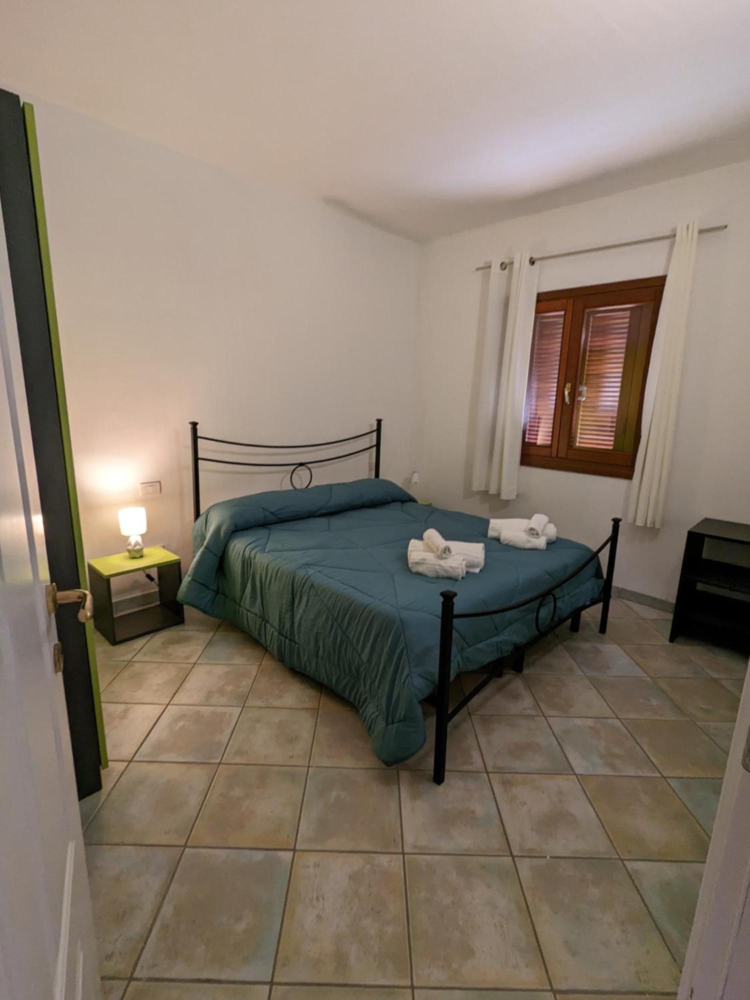 Residenze Il Girasole Lejlighedshotel Golfo Aranci Eksteriør billede