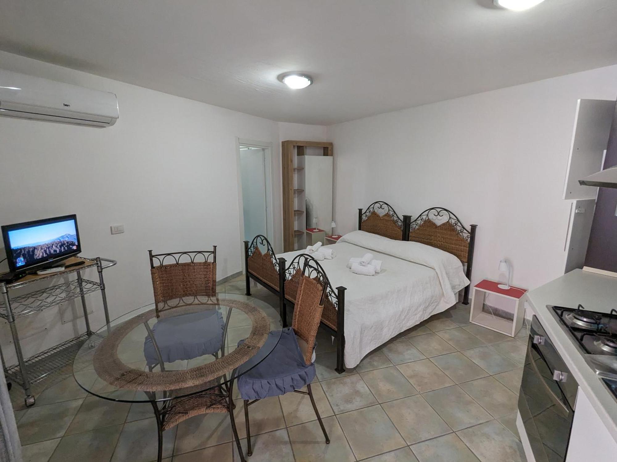 Residenze Il Girasole Lejlighedshotel Golfo Aranci Eksteriør billede